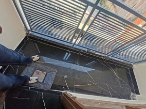 2 BHK Builder Floor For Rent in Chattarpur
