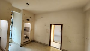 Room in  Independent House at Kunadi – for Sale