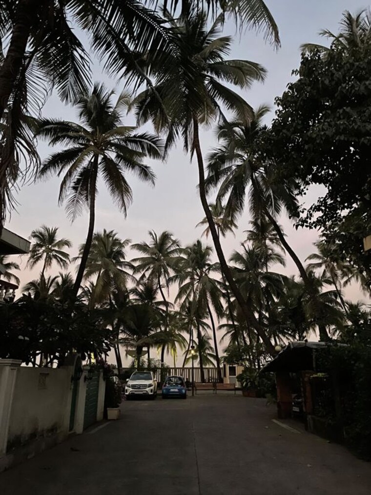 Exterior View, juhu-pearl 3 Bedroom 1500 Sq.Ft. Apartment In Juhu Mumbai 10741314