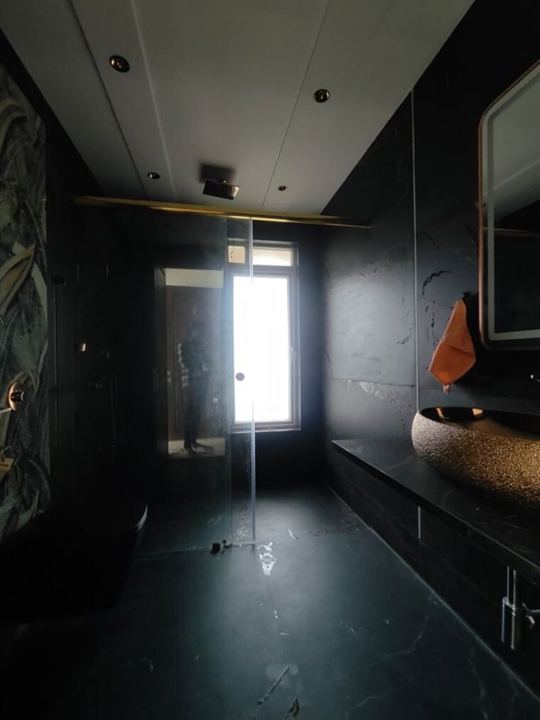 Attached Bathroom, raunak-viraj-tower 5 Bedroom 3500 Sq.Ft. Apartment In Pokhran Road No Two Thane 10741333