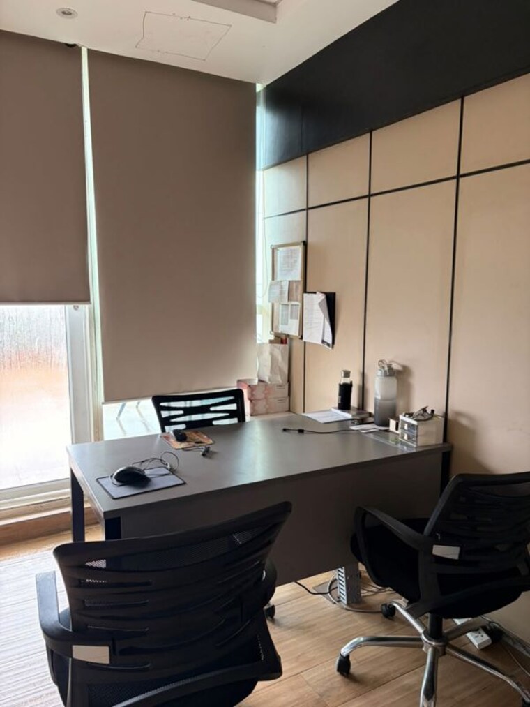 Team Area, trade-star Commercial Office Space 13500 Sq.Ft. In Andheri East Mumbai 10741315