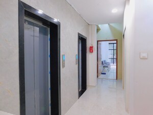 Lift in  Office Space at Saibaba Dham CHS, Borivali West – for Rent