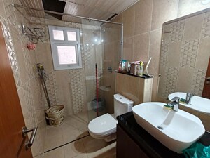 Bathroom in 2.5 BHK Apartment at Prestige Woodland Park, Cooke Town – for Rent