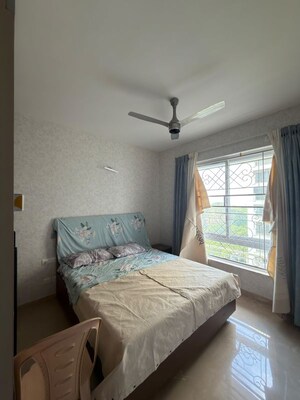 Bedroom in 2.5 BHK Apartment at Prestige Woodland Park, Cooke Town – for Rent