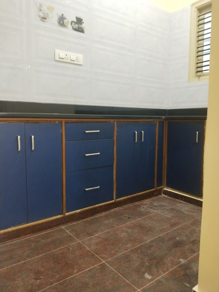 Room, jp nagar phase 8 1 Bedroom 450 Sq.Ft. Builder Floor In Jp Nagar Phase 8 Bangalore 10741415