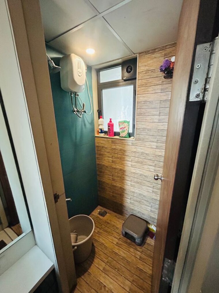 Bathroom, lodha-crown-quality-homes 1 Bedroom 317 Sq.Ft. Apartment In Majiwada Thane 10741435