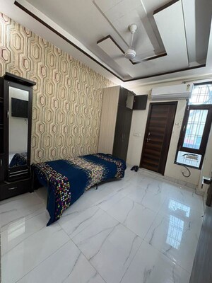 Living Room in 3 BHK Builder Floor at Mahalaxmi Garden, Sector 105 – for Rent