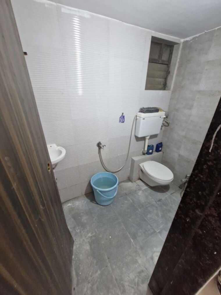 Bathroom, poonam-park-view Commercial Shop 400 Sq.Ft. In Virar West Palghar 10741454