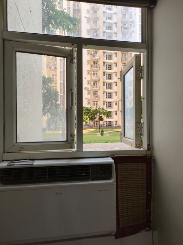Room, rof-aalayas 3 Bedroom 1150 Sq.Ft. Apartment In Sector 102 Gurgaon 10741474