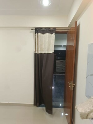 Furnished Amenities in 4 BHK Apartment at Parsvnath Edens, Alpha Ii Greater Noida – for Sale