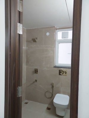 Bathroom in 2 BHK Apartment at Signature Global City 81, Sector 81 – for Rent
