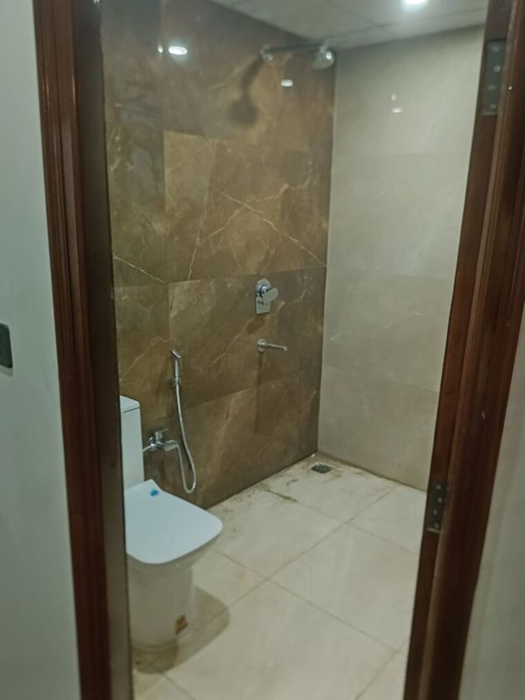 Bathroom, spacetech-edana 3 Bedroom 1290 Sq.Ft. Apartment In Alpha 1 Greater Noida Greater Noida 10741486