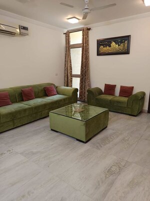 3 BHK Builder Floor For Rent in Saket