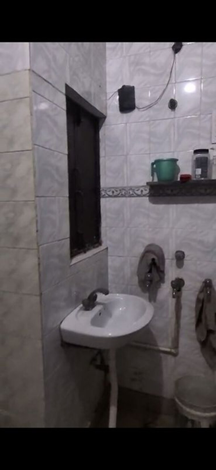 Bathroom, hari nagar 2 Bedroom 75 Sq.Yd. Builder Floor In Hari Nagar Delhi 10741499
