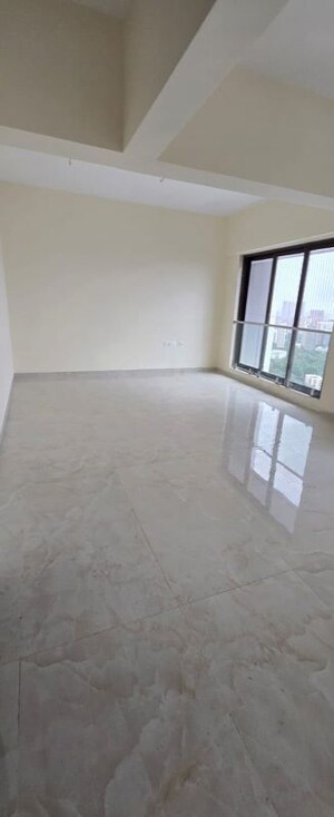 Room in 3 BHK Apartment at IM Applaud 38, Goregaon East – for Rent