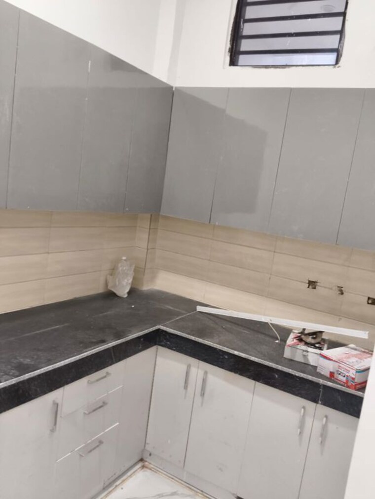 Kitchen, gold-city-ghaziabad 2 Bedroom 71 Sq.Yd. Villa In Pavi Sadakpur Ghaziabad 10741531