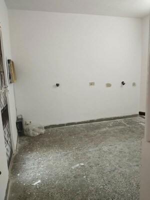 Room in 2 BHK Builder Floor at Saket – for Rent
