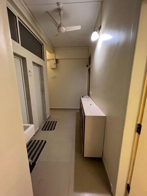  1 BHK Apartment at Shivaji Park – for Rent
