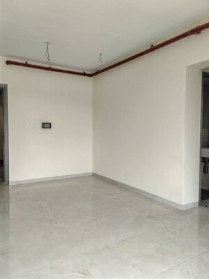 Room in 2 BHK Apartment at Group Satellite Elegance, Goregaon East – for Rent