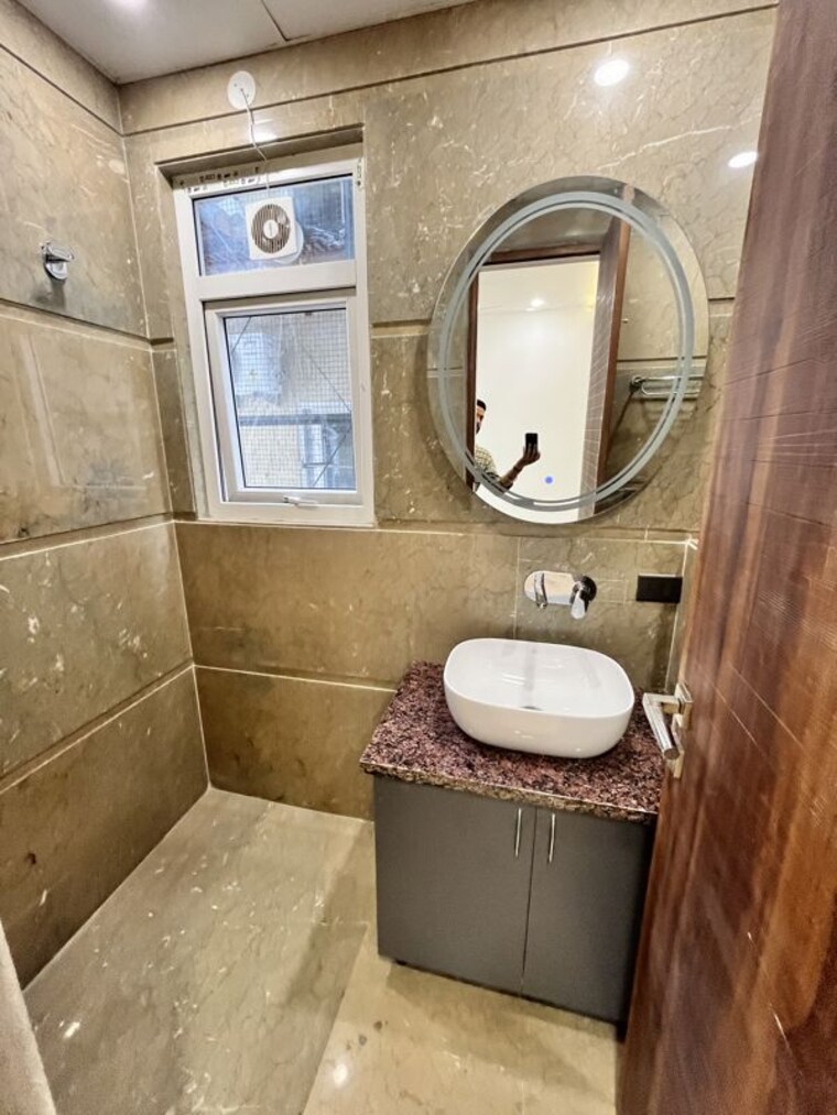Bathroom, sushant lok i 3 Bedroom 1784 Sq.Ft. Builder Floor In Sushant Lok I Gurgaon 10317007
