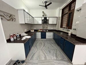 Kitchen in 2 BHK Builder Floor at Sector 43 – for Rent
