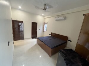 2 BHK Builder Floor For Rent in Sector 43