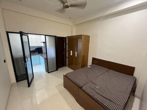 Bedroom in 2 BHK Builder Floor at Sector 43 – for Rent