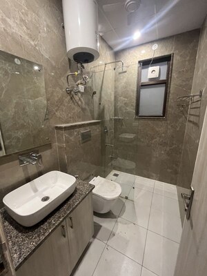 Bathroom in 1 BHK Builder Floor at Sector 42 – for Rent