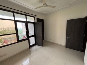 Room in 4 BHK Apartment at Sector 9 Dwarka – for Rent