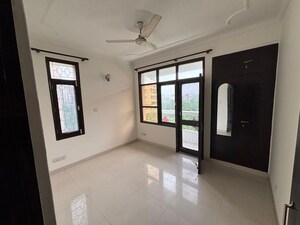Room in 4 BHK Apartment at Sector 9 Dwarka – for Rent