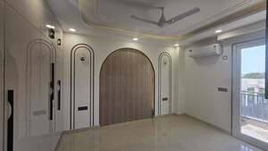 Building Lobby in 3 BHK Builder Floor at Sector 7 – for Sale