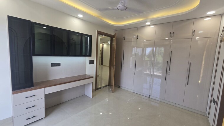 undefined, sector 7 3 Bedroom 250 Sq.Yd. Builder Floor In Sector 7 Gurgaon 10741674