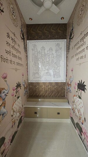 Bedroom in 3 BHK Builder Floor at Sector 7 – for Sale