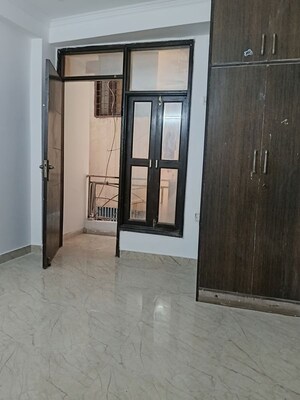 Room in 2 BHK Builder Floor at Mehrauli – for Rent