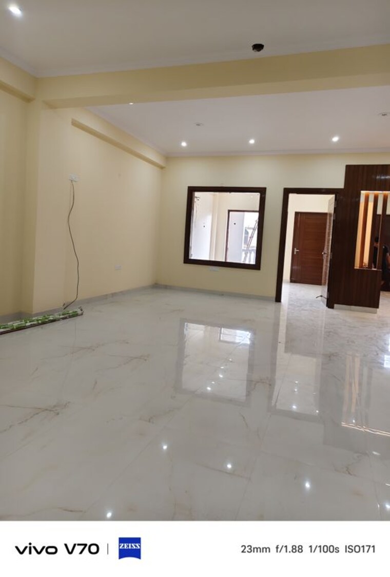 Room, sector 23 4 Bedroom 1910 Sq.Ft. Villa In Sector 23 Noida 10741746
