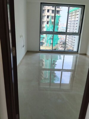 Room in 2 BHK Apartment at Vora Centrico, Malad West – for Rent