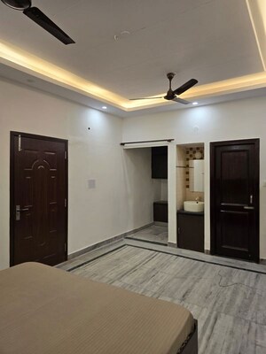 Bedroom in 2.5 BHK Villa at Sector 56 – for Rent