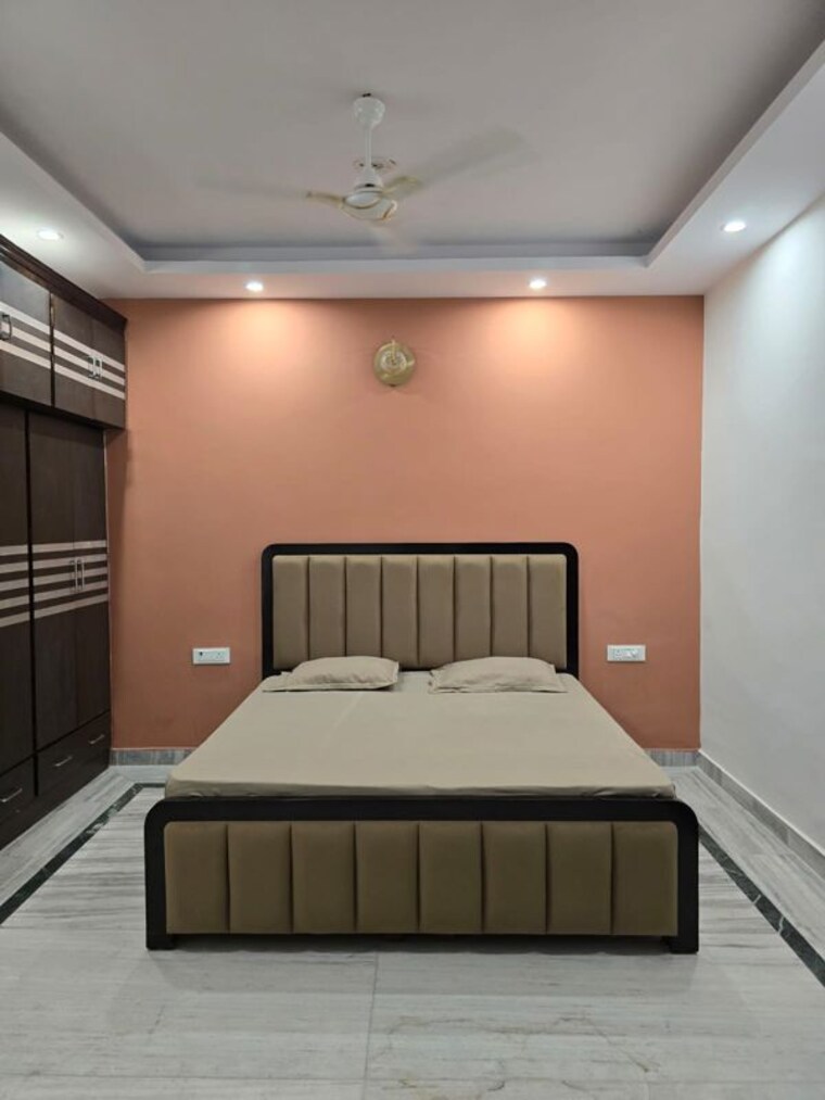 Bedroom, sector 55 6+ Bedroom 258 Sq.Yd. Villa In Sector 55 Noida 10741757