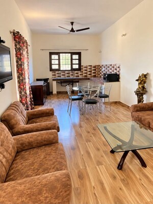 6+ BHK Independent House For Sale in Sector 79
