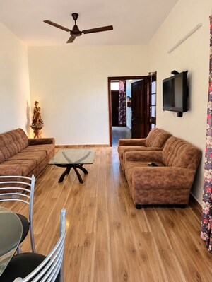 Bedroom in 6+ BHK Independent House at Sector 79 – for Sale
