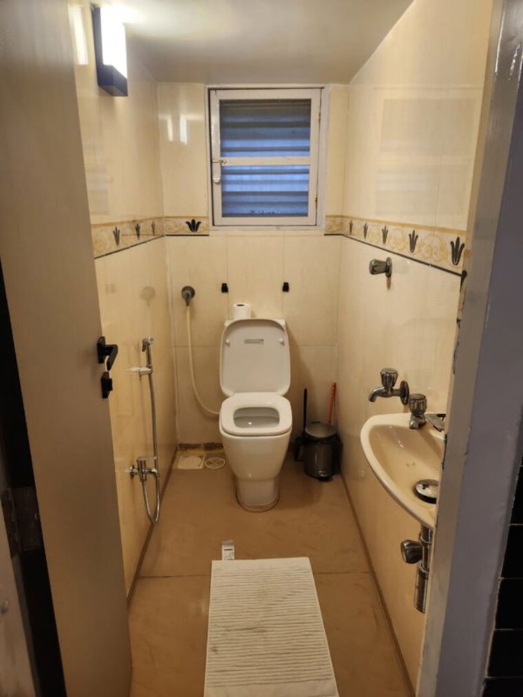 Bathroom, josville-apartment 2 Bedroom 850 Sq.Ft. Apartment In Bandra West Mumbai 10741784