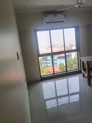 Room in 3 BHK Apartment at Ratan Building, Dadar West – for Rent