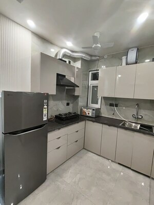 Kitchen in 2 BHK Builder Floor at Sector 43 – for Rent