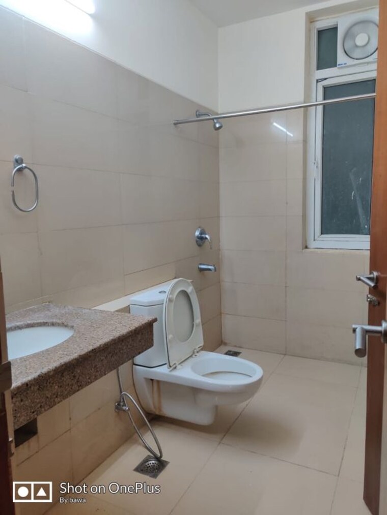 Bathroom, emaar-the-vilas 2 Bedroom 1000 Sq.Ft. Apartment In Sector 25 Gurgaon 10740617