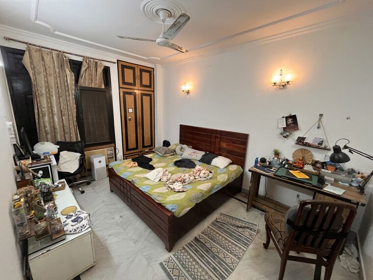 Bedroom, sector 43 3 Bedroom 215 Sq.Yd. Builder Floor In Sector 43 Gurgaon 10740491