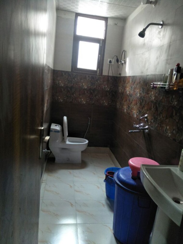 Bathroom, home-kamakhya-villas 3 Bedroom 1550 Sq.Ft. Villa In Gaur City 1 Greater Noida 10741849