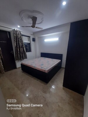 Living Room in 2 BHK Builder Floor at Sector 43 – for Rent