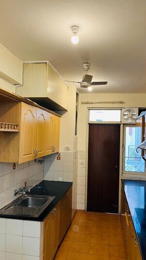 Kitchen in 3.5 BHK Builder Floor at Suncity Essel Tower, Sector 28 – for Rent