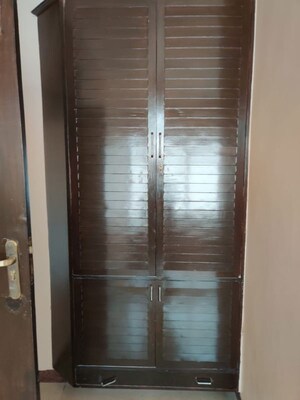 Bathroom in 2 BHK Builder Floor at Ansal Sushant Estate, Sector 52 – for Rent