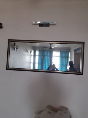 Room in 2 BHK Builder Floor at Ansal Sushant Estate, Sector 52 – for Rent